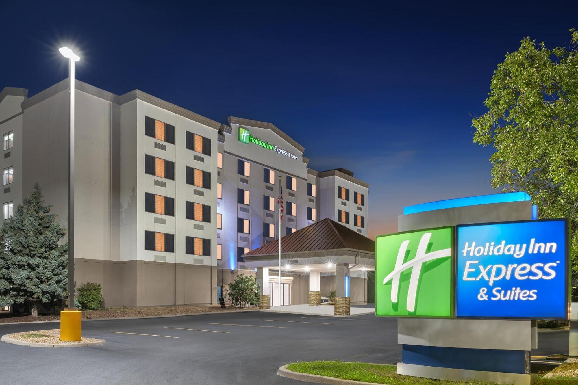 Holiday Inn Express Hotel & Suites Coralville By Ihg Extérieur photo