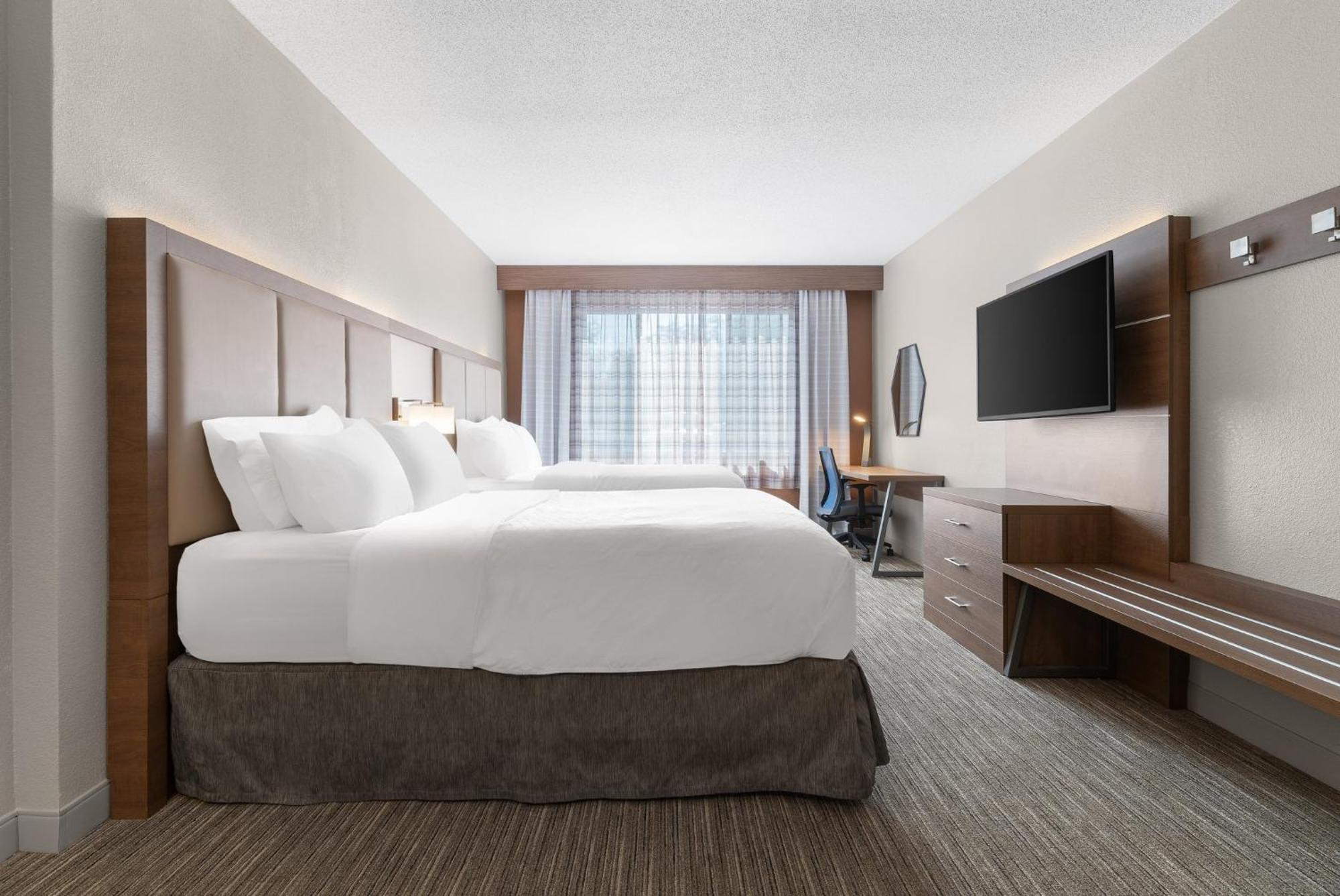 Holiday Inn Express Hotel & Suites Coralville By Ihg Extérieur photo