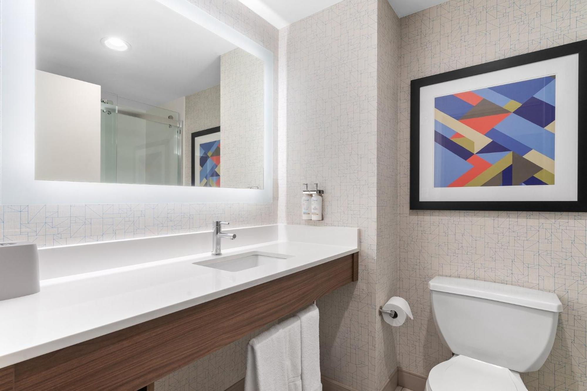 Holiday Inn Express Hotel & Suites Coralville By Ihg Extérieur photo