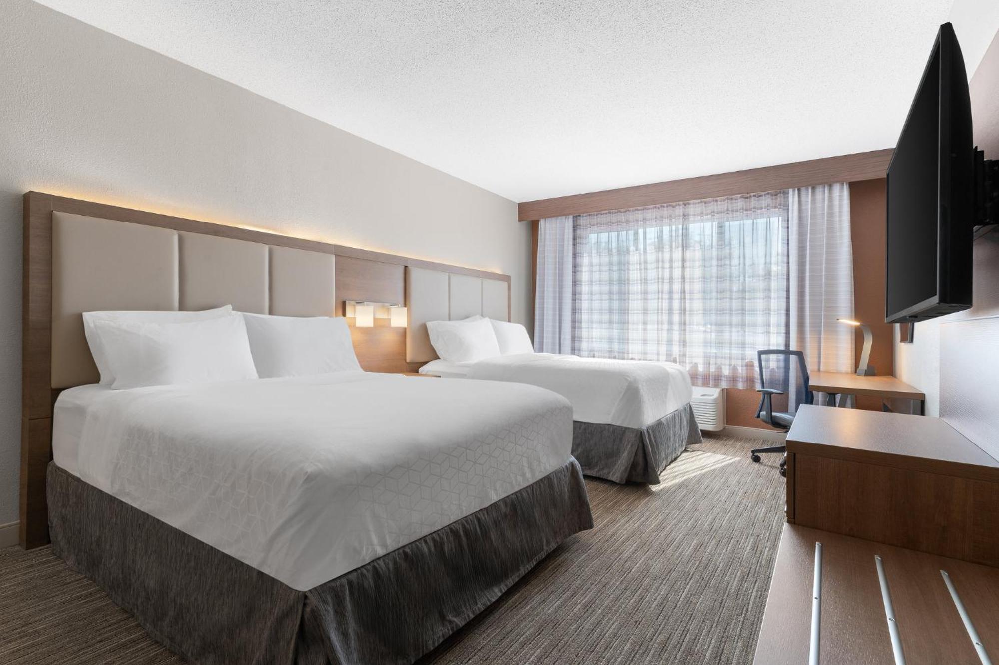 Holiday Inn Express Hotel & Suites Coralville By Ihg Extérieur photo