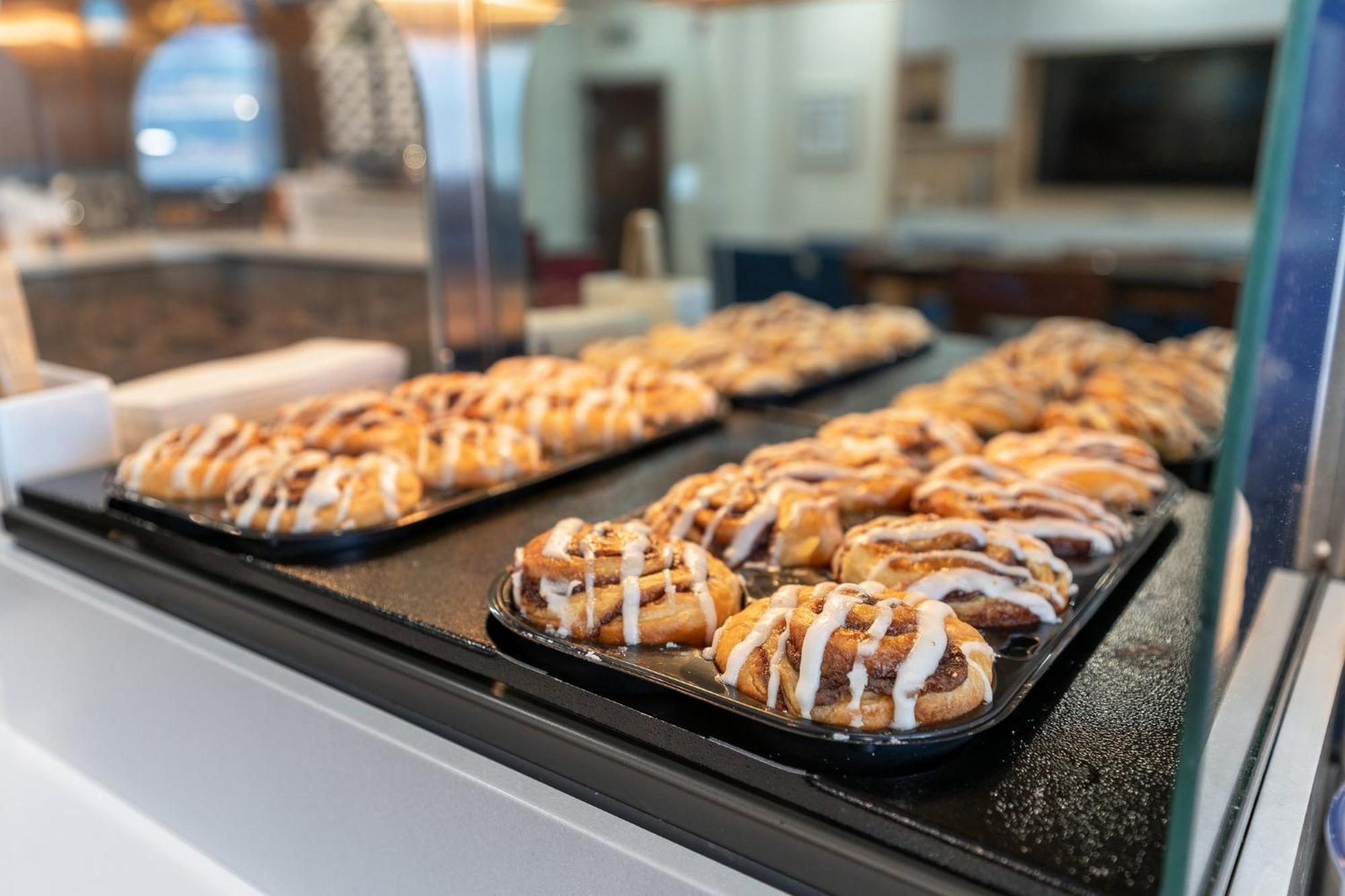Holiday Inn Express Hotel & Suites Coralville By Ihg Extérieur photo